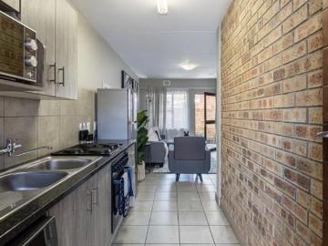 2 Bedroom Apartment in Clubview