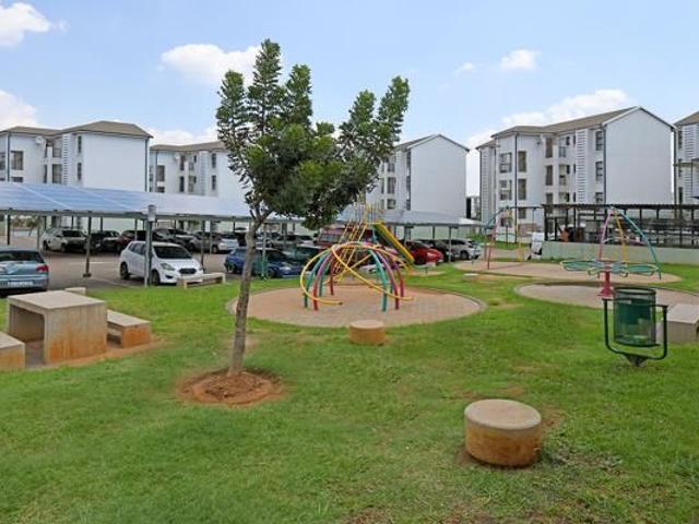 2 Bedroom Apartment in Cosmo City