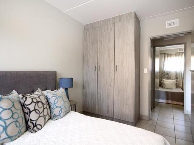 2 Bedroom Apartment in Die Hoewes