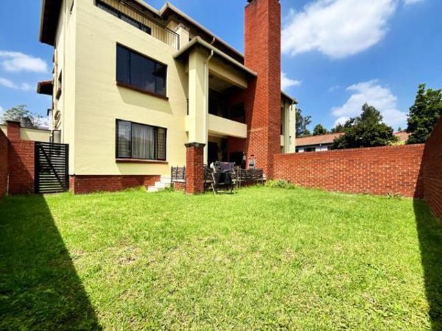 2 Bedroom Apartment in Douglasdale