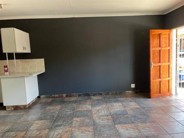 2 Bedroom Apartment in Elandsrand