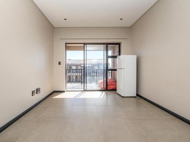 2 Bedroom Apartment in Fairview
