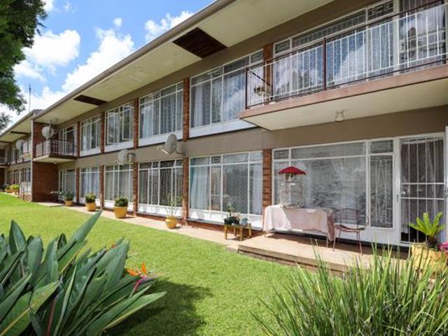 2 Bedroom Apartment in Flamwood