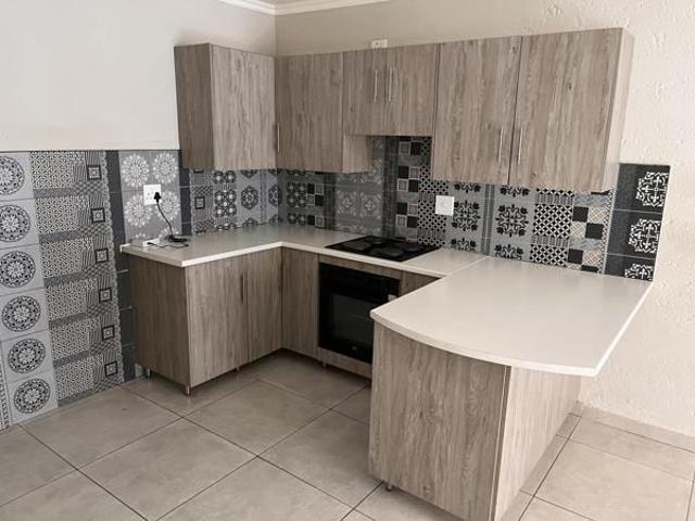 2 Bedroom Apartment in Florida Lake