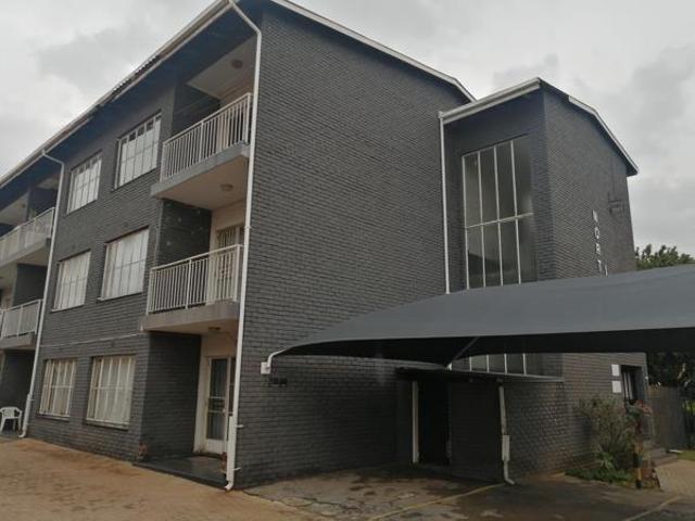 2 Bedroom Apartment in Florida Lake