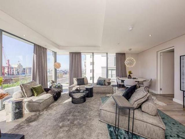 2 Bedroom Apartment in Foreshore