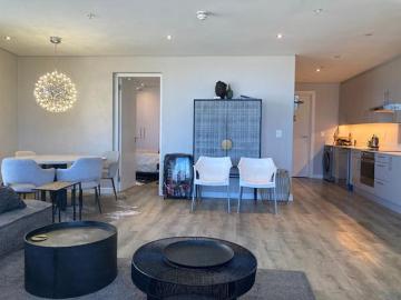 2 Bedroom Apartment in Foreshore