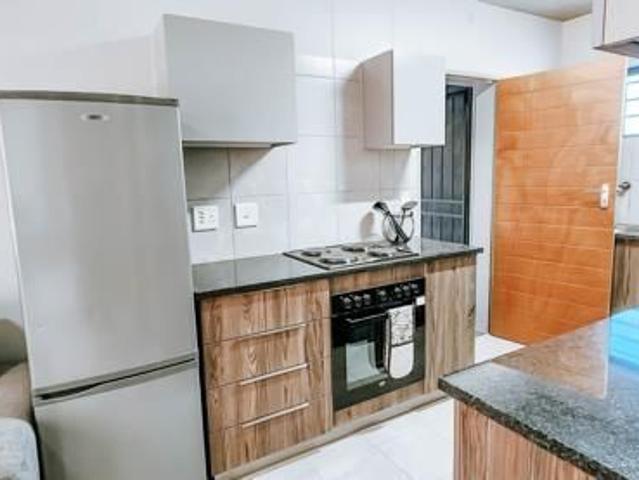 2 Bedroom Apartment in Fourways