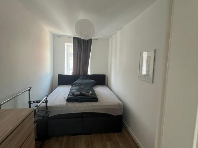 2 Bedroom Apartment in Frankfurt, Frankfurt Amsterdam Apartments for Rent