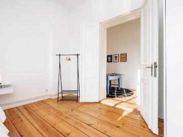2 bedroom Apartment in Friedrichshain, Berlin Amsterdam Apartments for Rent
