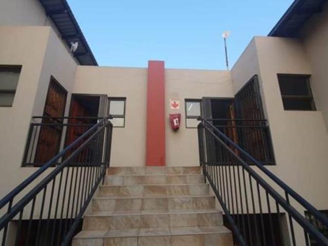2 Bedroom Apartment in Gateway Manor Estate
