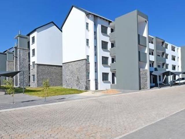 2 Bedroom Apartment in Glen Marais