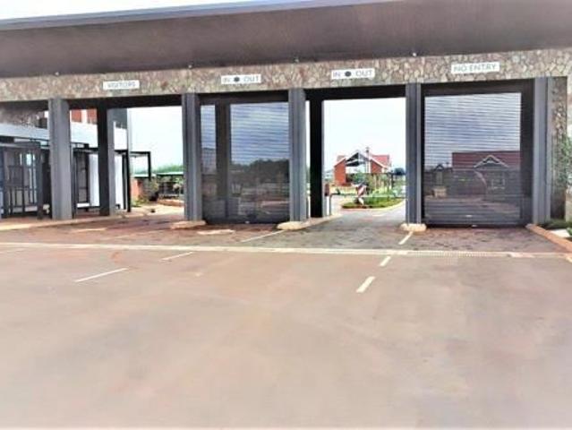 2 Bedroom Apartment in Glen Marais