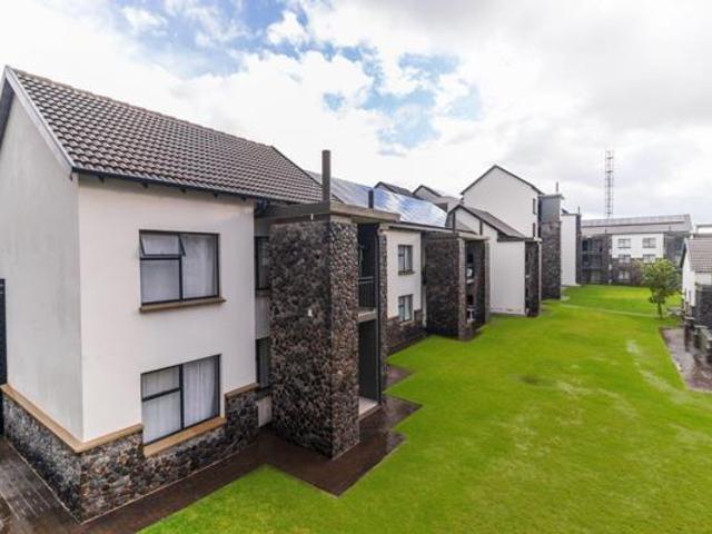2 Bedroom Apartment in Glen Marais