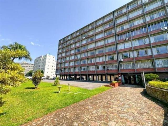 2 Bedroom Apartment in Greyville