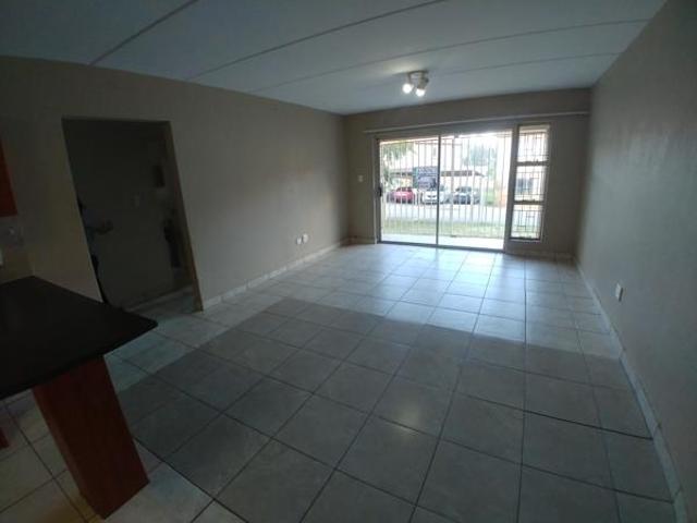 2 Bedroom Apartment in Grobler Park