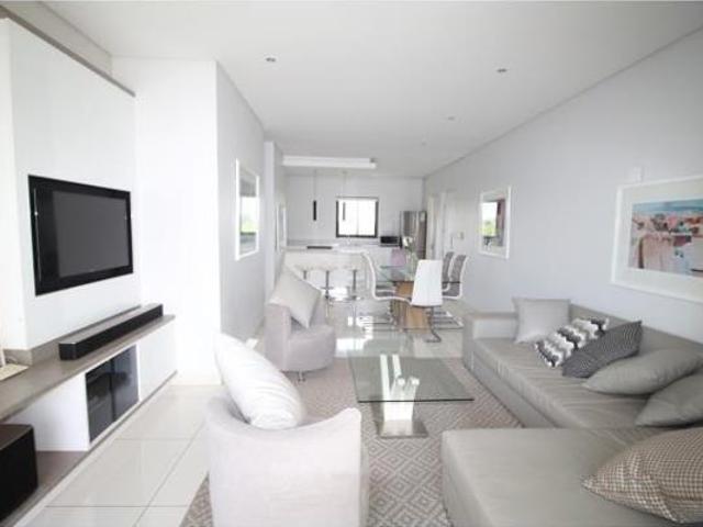 2 Bedroom Apartment in Hyde Park
