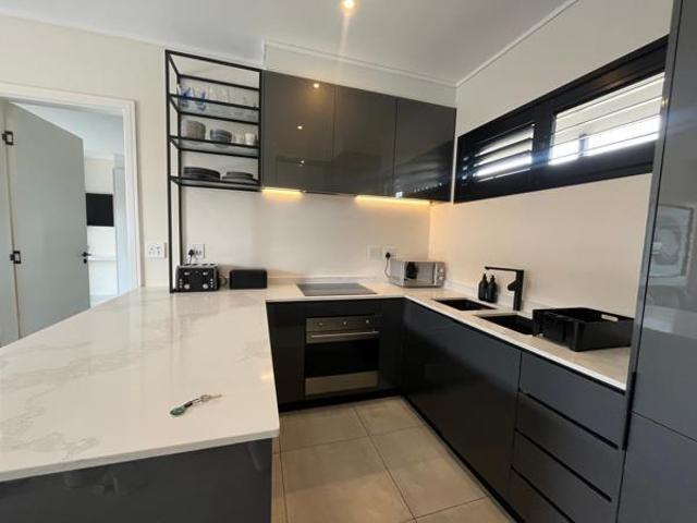 2 Bedroom Apartment in Hyde Park