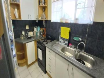 2 Bedroom Apartment in Hadison Park