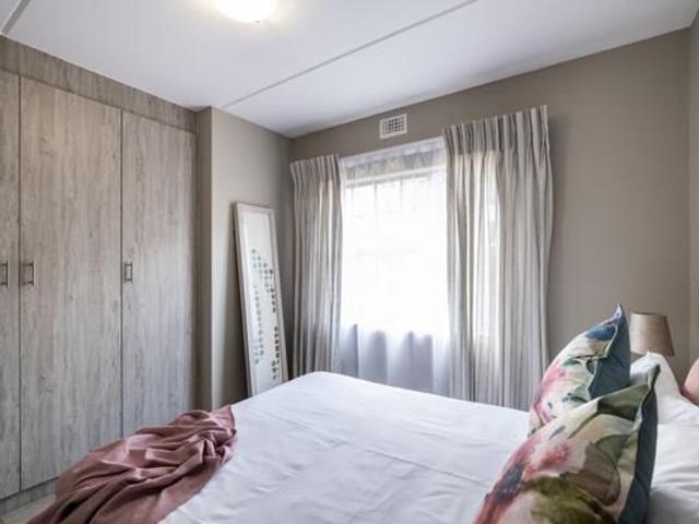 2 Bedroom Apartment in Heuwelsig Estate