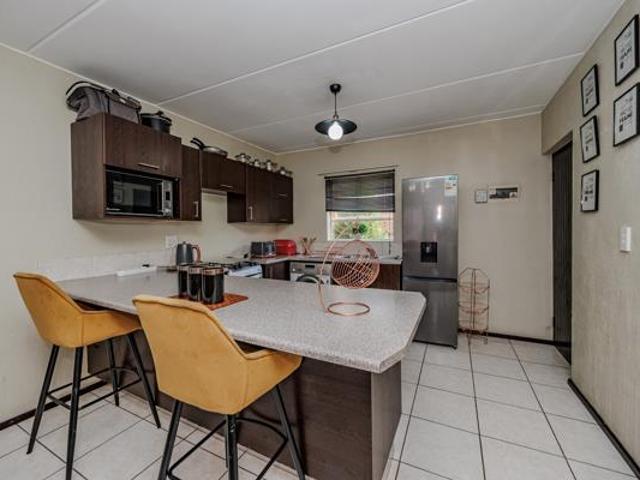 2 Bedroom Apartment in Honey Park
