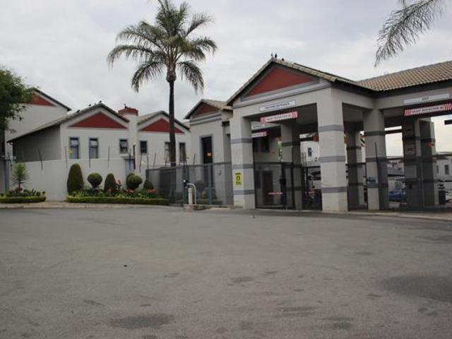 2 Bedroom Apartment in Honeydew