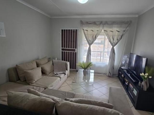 2 Bedroom Apartment in Honeydew