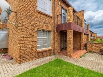 Roodepoort, Mogale City Local Municipality, West Rand District Municipality, Gauteng, South Africa