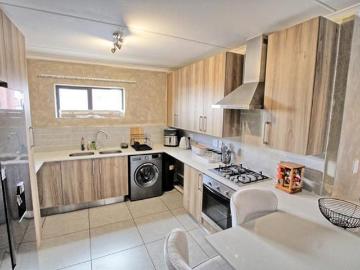 2 Bedroom Apartment in Irene