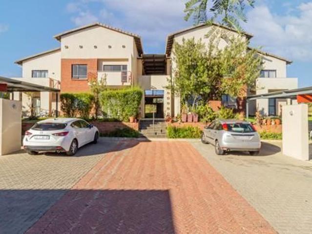 2 Bedroom Apartment in Jackal Creek Golf Estate