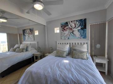 2 Bedroom Apartment in Jeffreys Bay Central