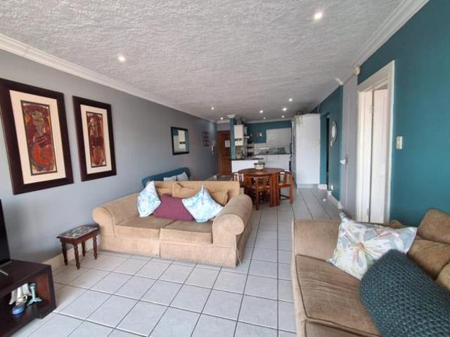 2 Bedroom Apartment in Jeffreys Bay Central