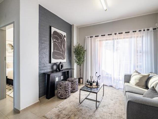 2 Bedroom Apartment in Kameeldrift East