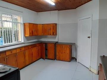 2 Bedroom Apartment in Kensington
