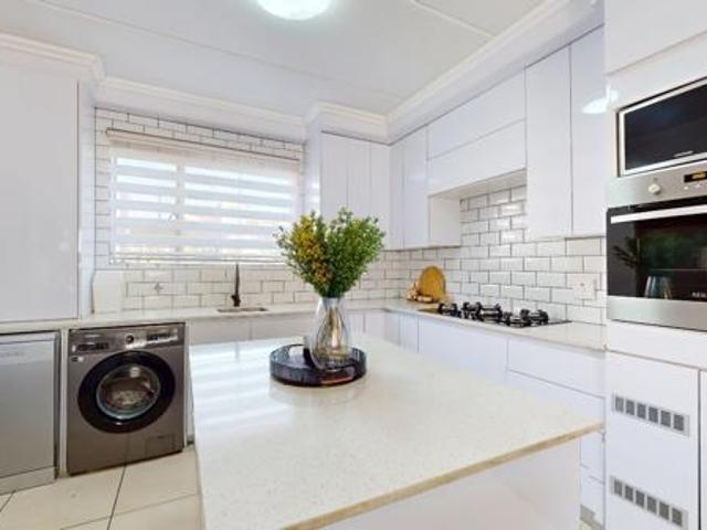 2 Bedroom Apartment in Kleinfontein