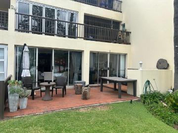 2 Bedroom Apartment in Kosmos