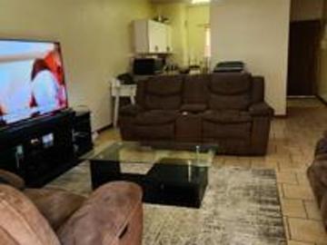 Apartment to rent in Lyttelton Manor - Garden