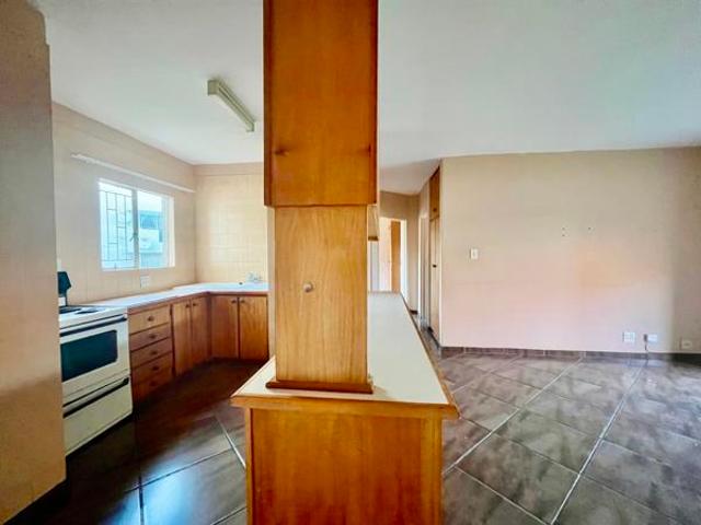 2 Bedroom Apartment in Langenhoven Park