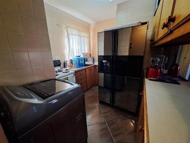 2 Bedroom Apartment in Langenhoven Park
