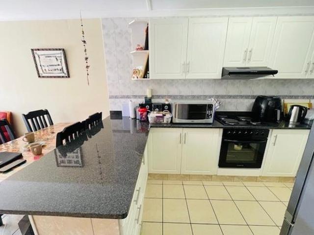 2 Bedroom Apartment in Pelham