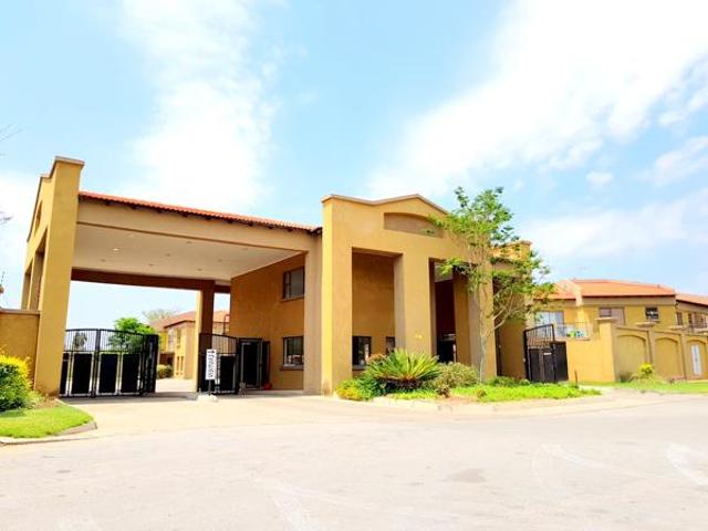 2 Bedroom Apartment in Penina Park