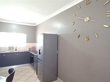2 Bedroom Apartment in Penina Park