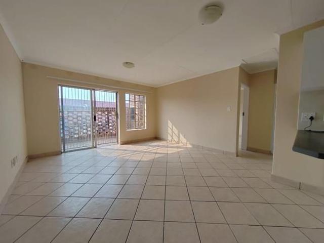 2 Bedroom Apartment in Pierre van Ryneveld