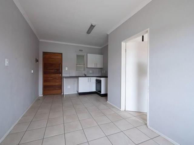 2 Bedroom Apartment in Pomona Ah