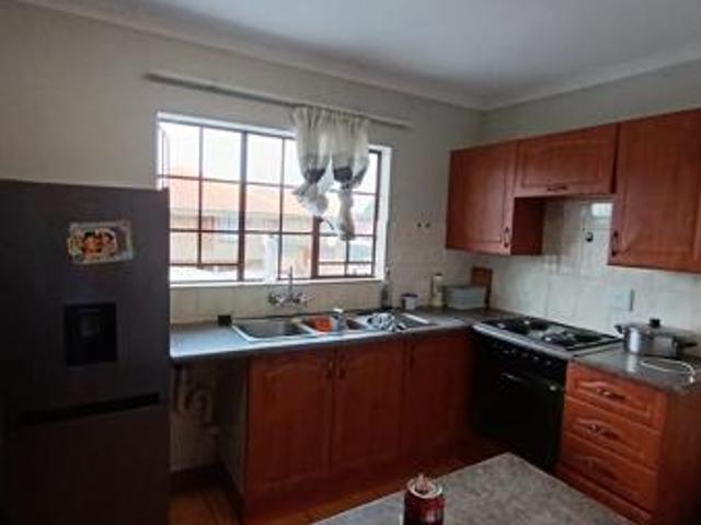 2 Bedroom Apartment in Potchefstroom Outlying