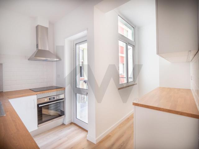 2 Bedroom Apartment in Queluz RENOVATED