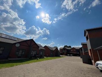 2 Bedroom Apartment in Ruimsig