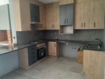 2 Bedroom Apartment in Rustenburg Central