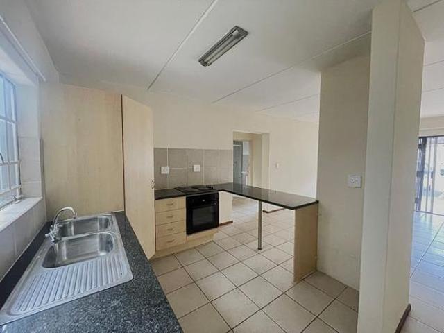 2 Bedroom Apartment in Rynfield