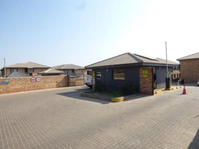 2 Bedroom Apartment in Rynfield